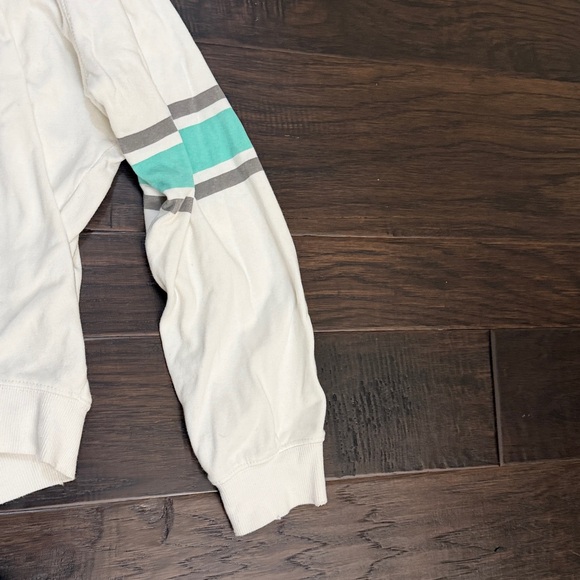 Wildfox White Shorts Set with Orange and Green Accents 66 Motel - Picture 11 of 12